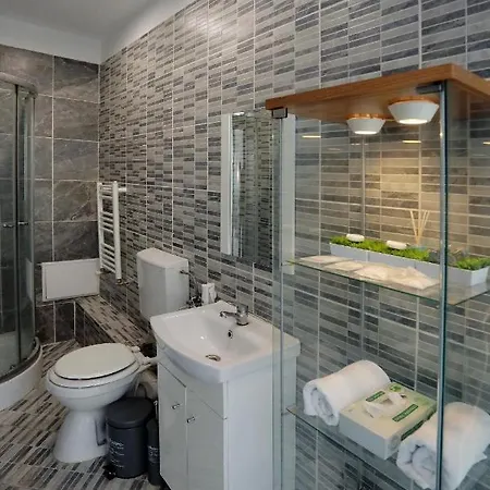 Cosy Elfs Crib 3, Institutul Clinic Fundeni, Free Parking, By Elf Properties * Bukarest